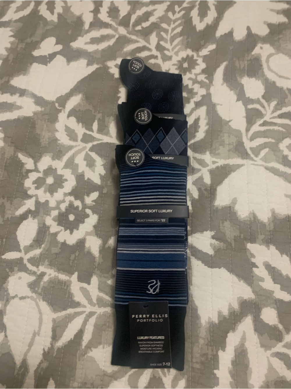 Perry Ellis Blue Patterned Men's Dress Socks - Set of 3